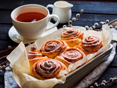    (cinnamon rolls)   -   